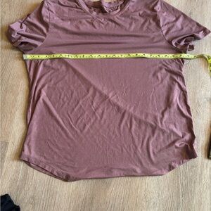 lululemon athletica Dusty Rose Short Sleeve Tee